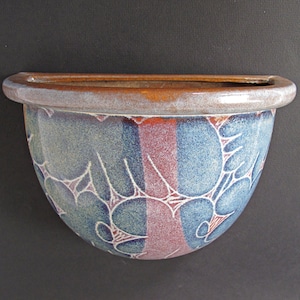 DIANA WORTHY Wall Pocket Planter or Vase for Crich Pottery - Crich Pottery Wall Pocket Planter or Wall Pocket Vase by Diana Worthy