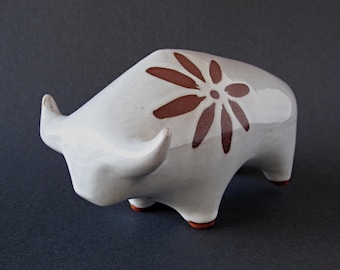 Small Lotus Pottery Bull Figure . Small Size Bull with Unusual 'Petal on Grey' Colourway