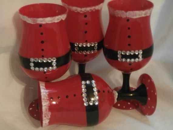 20 ounces each. usa Great set Painted with black and white stripes Set of 4 goblets. This set is so pretty Great gift Hand painted Red and Yellow poppies Gold Stem and checked base