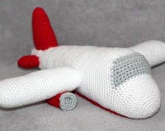 Big white plane crochet pattern