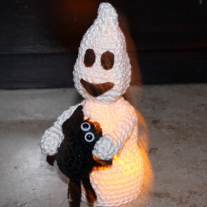 glowing ghosts crochet pattern image 4
