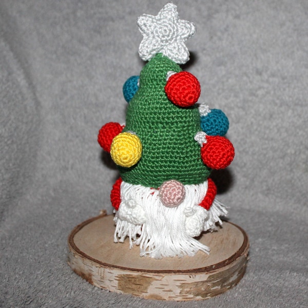 Christmas tree gnome crochet pattern german and english version