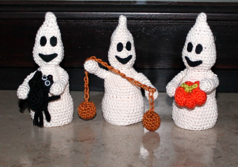 glowing ghosts crochet pattern image 2