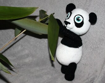 Patron au crochet Paul le Panda version allemande