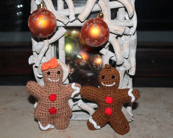 Gingerbread man and woman crochet pattern