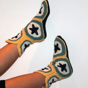 Granny square house socks in sizes 36 to 41 H
