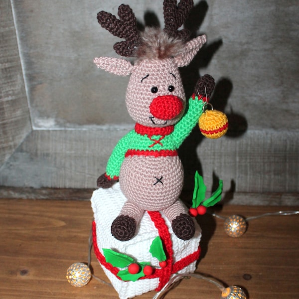 Eddie the christmas reindeer crochet pattern