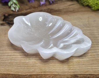 Selenite leaf Bowl Natural For Charging Crystals & Clarity