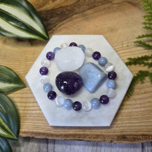 Ängelomfamningsarmband och tumlade stenar – Vägledande ljus – Angelit, Selenit och Ametist – Spirituella och helande smycken bild 6