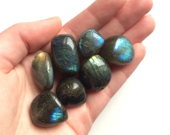 labradorite polished tumbled stone 15-25mm