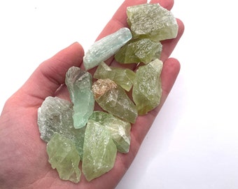 緑色のカルサイト、大きな天然原石、1～2インチ - Etsy 日本