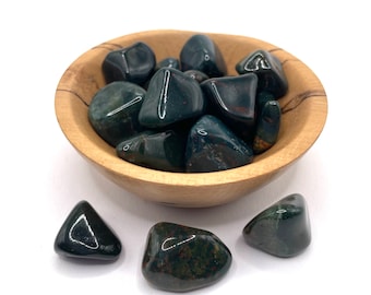 Bloodstone Tumbled Stone 20-30mm