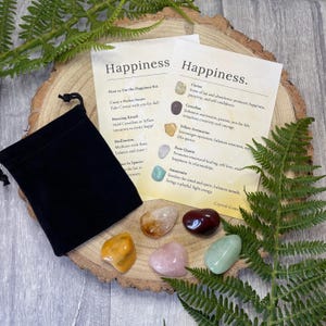 Happiness Gemstone Kit - 5 Tumbled Stones with Info Card and Velvet Bag