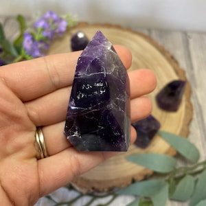 Polished Amethyst Freeform Point – Natural Purple Crystal Tower for Healing, Meditation, ReikiChakra Balancing, Home Décor, Spiritual Gift