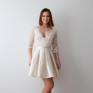 Ivory lace wedding dress • romantic boho • civil wedding or ceremony • made in France, customizable. Silk and mother-of-pearl lace