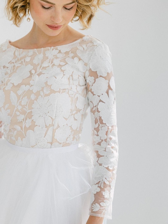 Romantic Mid-length Lace and Tulle Wedding Dress - Dusty Pink Lining, Civil  Ceremony. Alternative Bridal Gown for Modern Bride - Etsy Finland