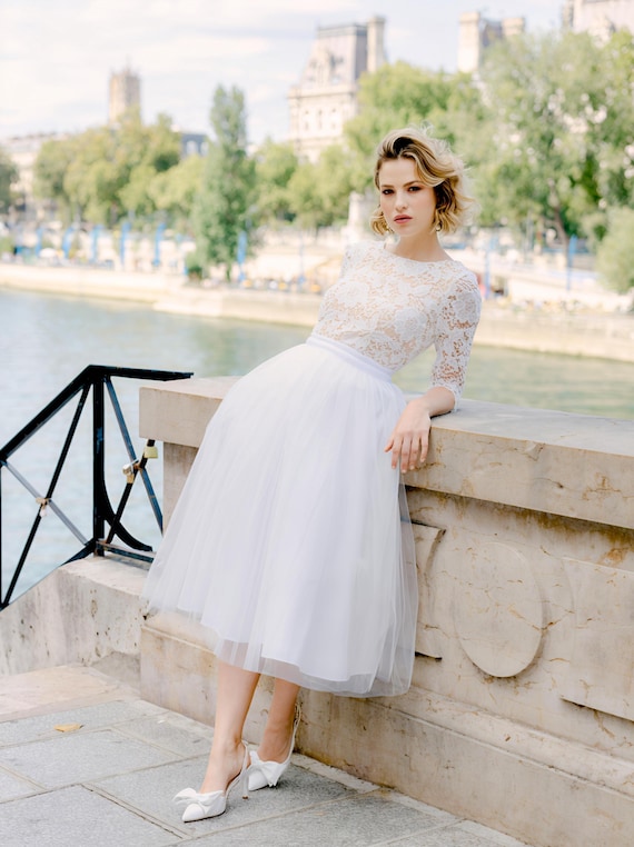 Chic Wedding Dress With Ankle Lenght Tulle Skirt. 3/4 Sleeves & Flowing  Tulle for the Modern Bride