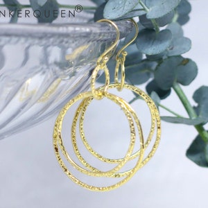 Earrings, hoop earrings in gold, hammered image 4