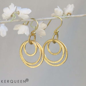 Earings, creoles in gold, small version image 3