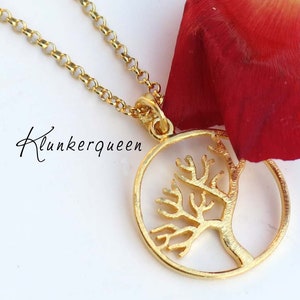 Necklace with a tree of life in gold image 3