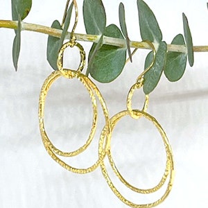 Earrings, hoop earrings in gold, hammered image 6