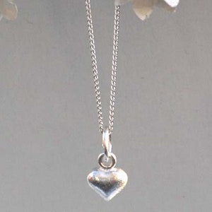 Chain, heart, love and friendship image 1