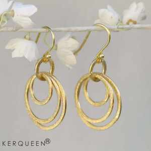 Earings, creoles in gold, small version image 4