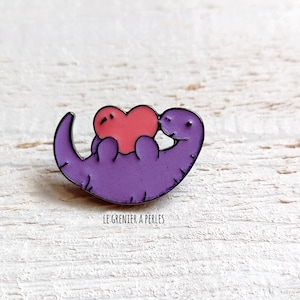 Pin&#39;s dinosaur of love