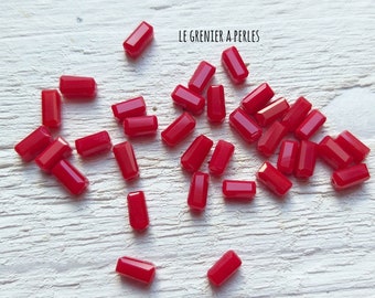 20 Rectangular Beads 7 x 3 mm Dark Red Opaque