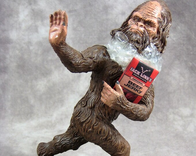 Jack Link's Bigfoot Bobblehead Beef Jerky MESSIN' With SASQUATCH