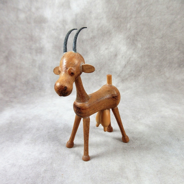 Fine SPAIN GOAT With Black Horns - Wooden Figurine - Nice Patina