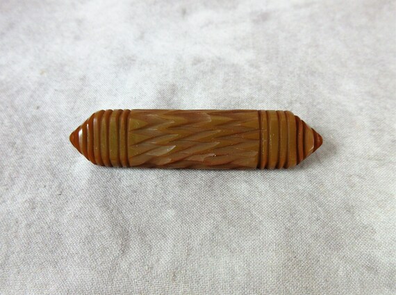 Carved Bakelite Bar Pin - Vintage Jewelry Brooch Broach  display picture 3