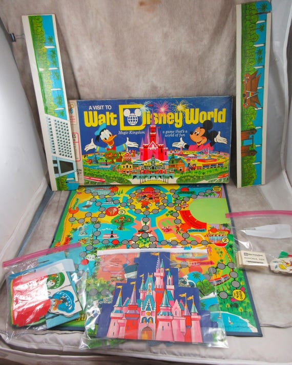 1972 A Visit to WALT DISNEYWORLD Magic Kingdom Milton Bradley