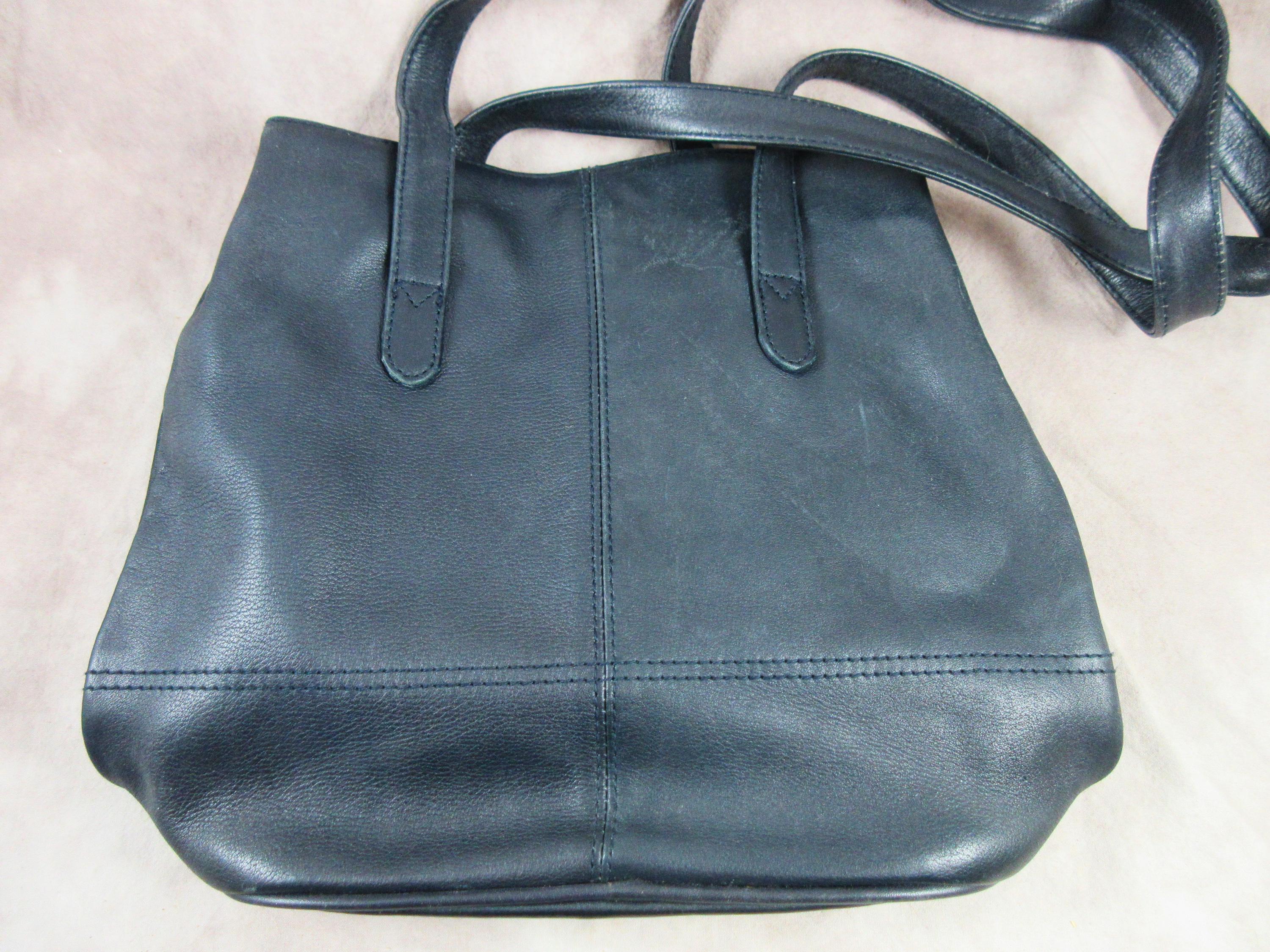 【PORTERNA】Austin Buckle Shoulder Bag Black Leather Handbag by Austin Designs - Portofino
