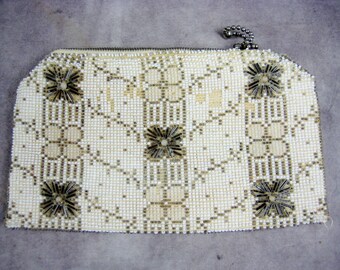 Classy Beaded Clutch Purse - Silver Bugle Beads and White Beads - Vintage Handbag formal Daisy Floral Gray