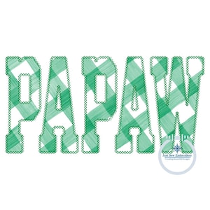 Puede incluir: Diseño de bordado "PAPA" en vichy verde. Las letras están delineadas en verde y rellenas con un patrón de vichy verde y blanco.
