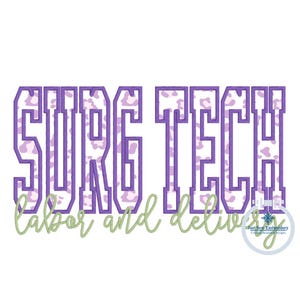 Op de afbeelding: Op een witte achtergrond staat de tekst "SURG TECH" in paarse blokletters met een luipaardprintpatroon. Daaronder staan de woorden "labor and delivery" in lichtgroen cursief. Een klein logo staat in de rechterbenedenhoek.