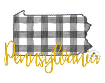 Könnte beinhalten: Ein schwarz-weißes kariertes Design in Form des Bundesstaates Pennsylvania mit dem Wort "Pennsylvania" in gelber Kursivschrift.