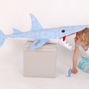 Silas the shark, light blue XXL the original image 1