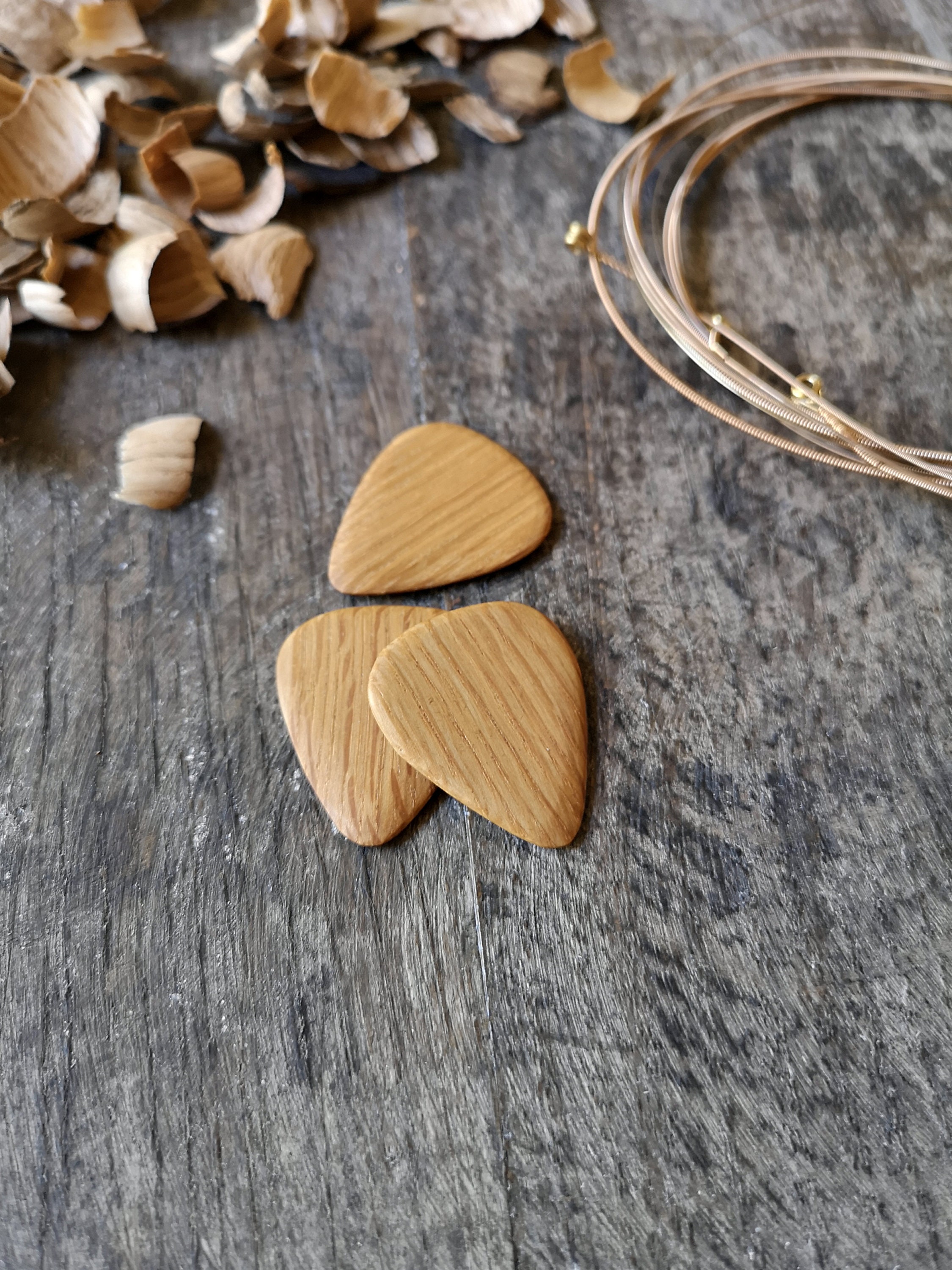 Guitar pick set (set of 3) carved from Irish Whiskey Barrel-Unique gi…