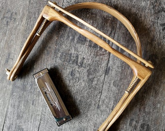 Irish Whiskey Barrel Houten Harmonica Holder , MuziekLiefhebber, 5 jarig jubileum, harpspeler, cadeau voor hem/haar, gitaar, ukulele, uniek cadeau