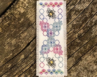 Blackwork Bumblebees bookmark pattern | Flutterby Garden | Instant Download PDF