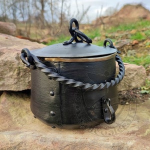 Small forged cauldron, 0,6L - Bushcraft