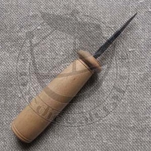 Awl with wooden handle type I - short