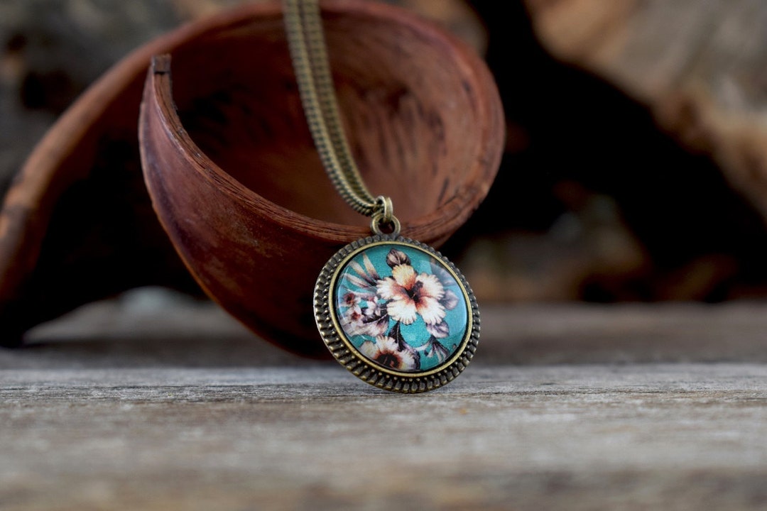 Hibiscus Necklace Hibiscus Flower Necklace Hibiscus Pendant Etsy UK