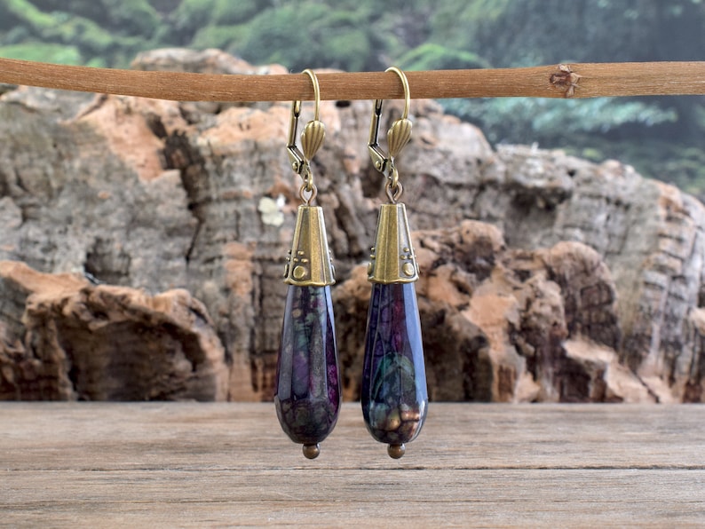 Vintage style jewelry Long drop earrings Purple jewelry Teardrop earrings Antique brass earrings Marbling earrings Natural stone earrings