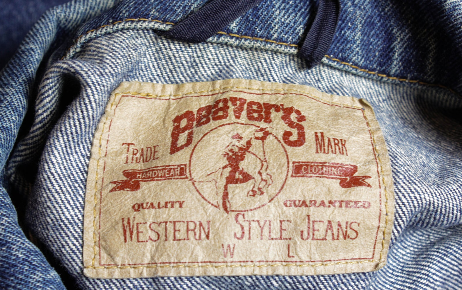 Beavers denim jacket Vintage jean jacket / Size Medium to | Etsy