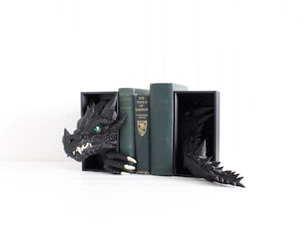 Dragon Book Nook, Fourth Wing Bookshelf Decor, Bookish