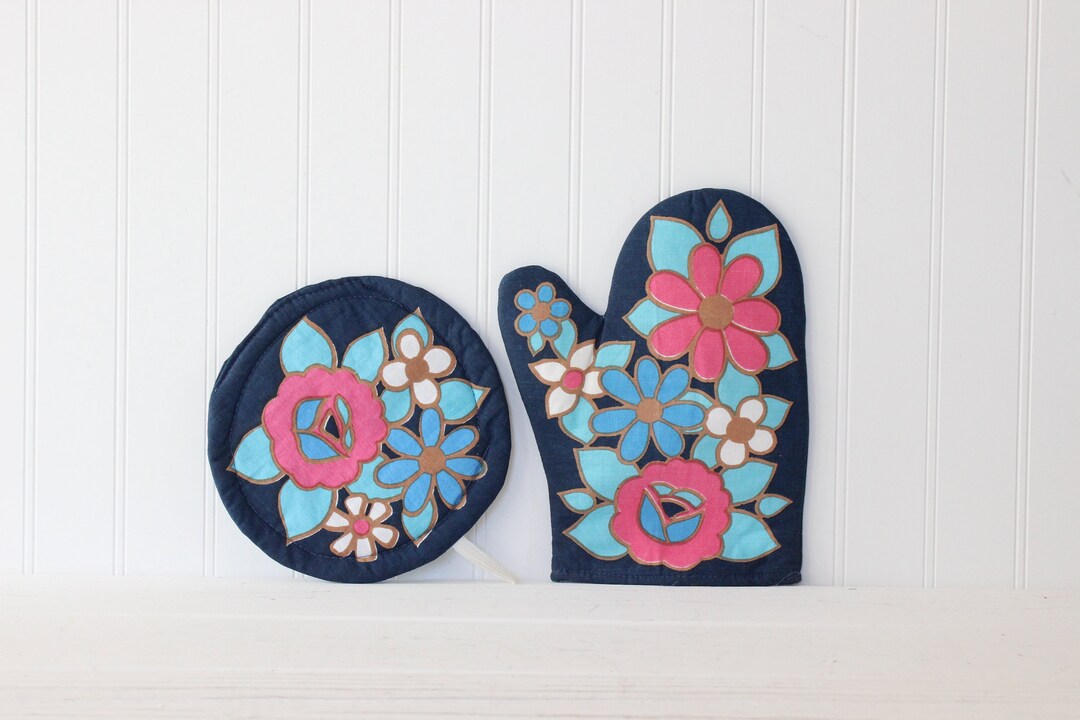 Vintage Oven Mitts Potholders Flower Power Blue and Pink Etsy