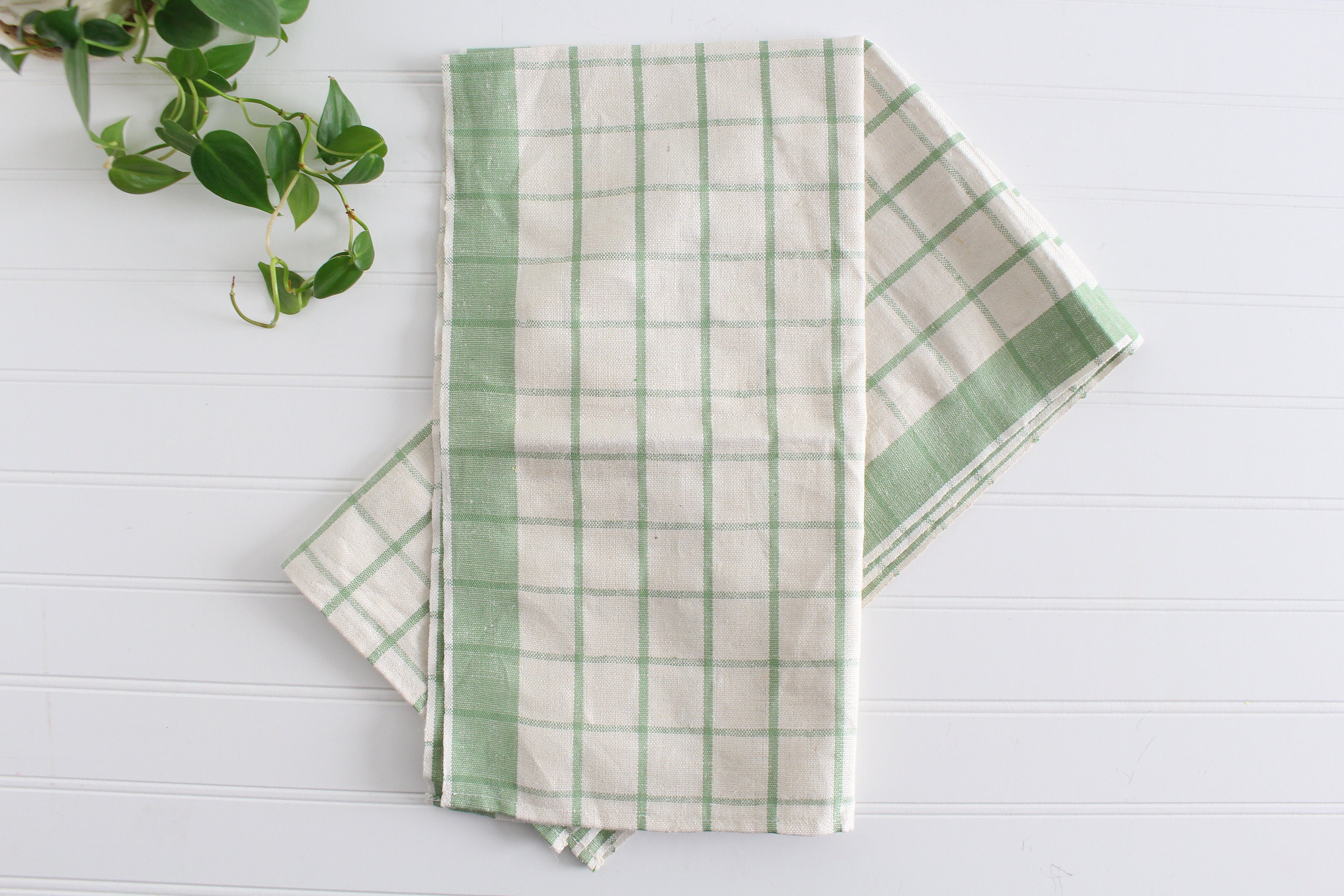 Vintage Green Plaid Kitchen Towels, Green White Checkered Linen Tea Towels,  Country Farmhouse, Summer Kitchen Decor 